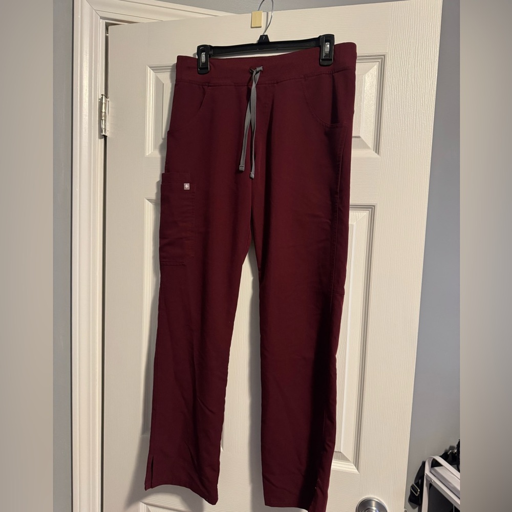 Figs Kade Cargo Scrub Pants (Women)